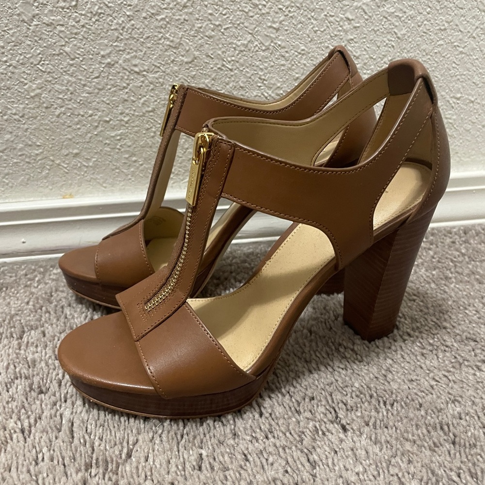 Michael Kors Brown Leather T-Strap Block Heel Sandals - Picture 7 of 8